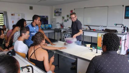fabrication d'un crème glacée à l'azote liquide Science in schools
