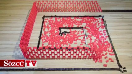 Çılgın domino gösterisi