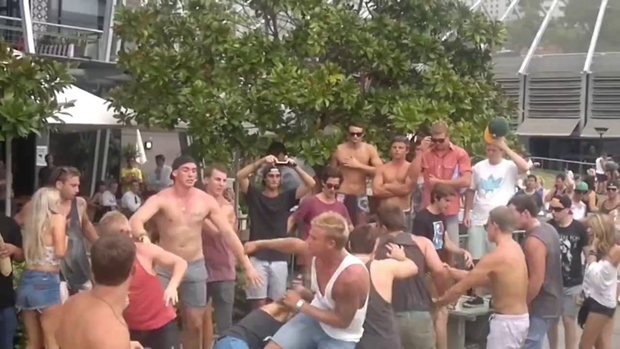 HUGE BRAWL AT AN AUSTRALIAN GAY PARADE, A LOT OF PEOPLE GOT KNOCKED DA FK OUT!