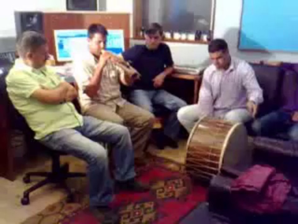 yalçın kutkaya ve muharrem karaoluk ferace zeybeği