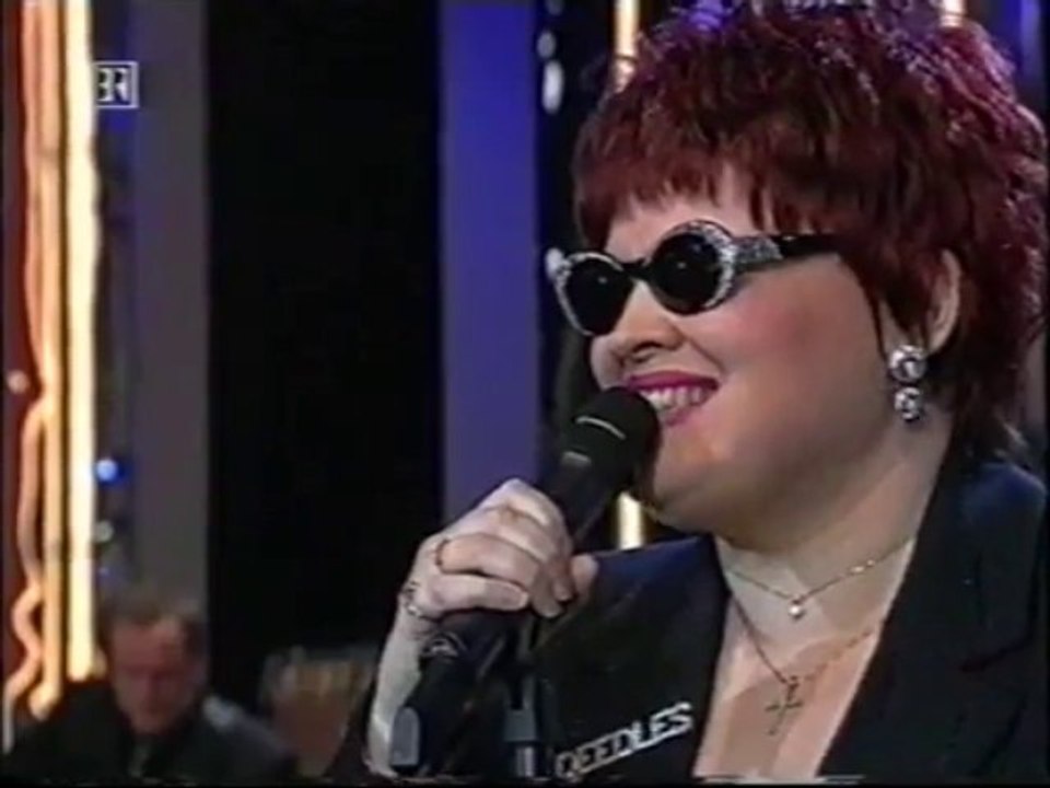 DIANE SCHUUR & THILO WOLF BIG BAND (0:19 HD)