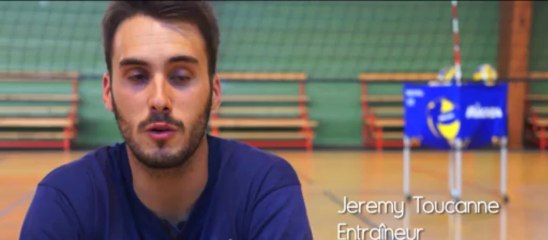 Tous au volley - Reportage de Pop Corn Mag - Automne 2013