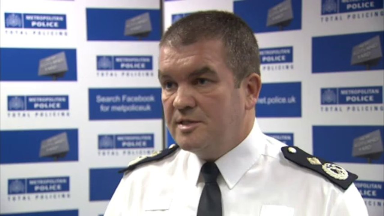 Spy Gareth Williams 'probably died alone'
