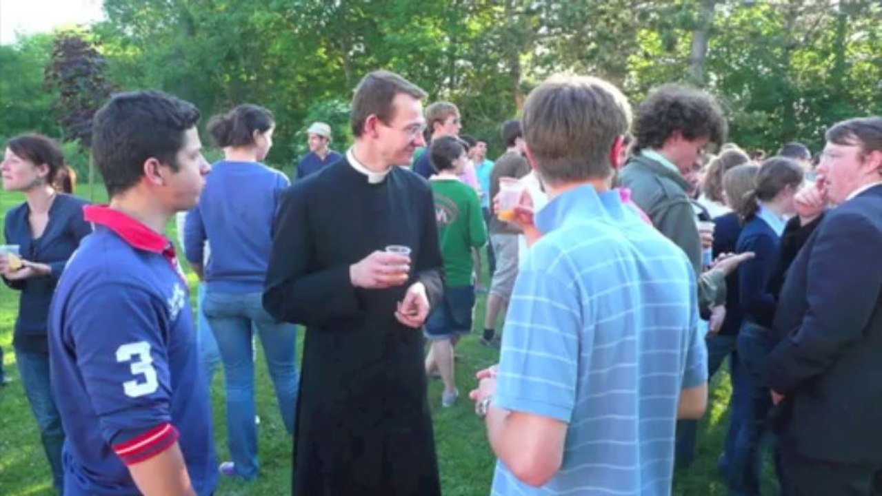 Bresles : incroyable, l'abbé Mathieu Devred est également...