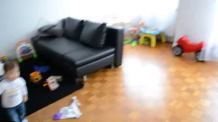 Aaron qui dit TETINE