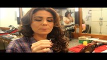 Giovanna Antonelli ensina a colar cílios postiços