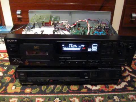 Sony DTC 670 DAT Wiedergabe Test alles wieder ok Kopfradverstärker erneuert