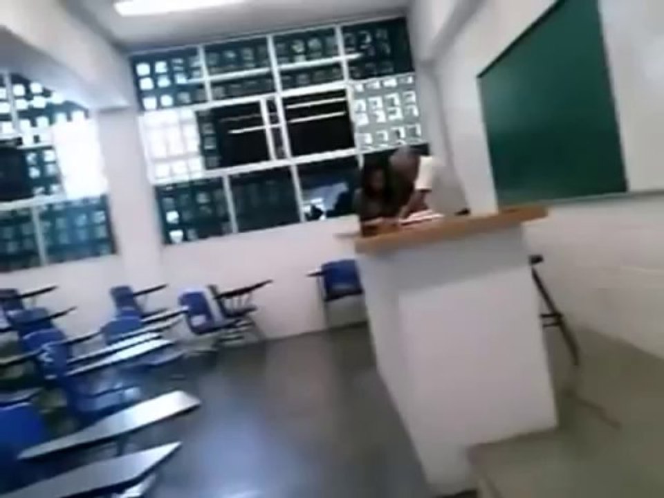 Agresión física por el profesor Teodoro Castro Ruiz