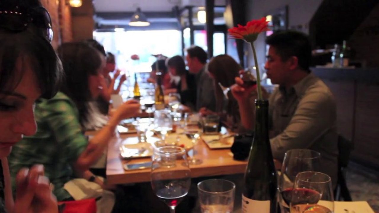 Vlog: Fish Bar on Ossington