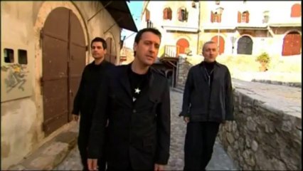 Discover the Timeless Beauty of 'Lejla' by Hari Mata Hari 🎶