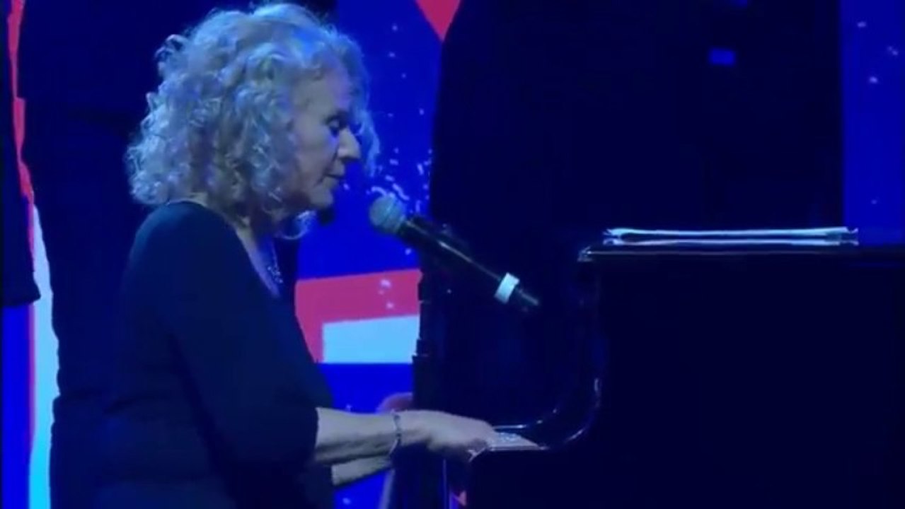 Carole King & James Taylor - You've Got A Friend (2013)