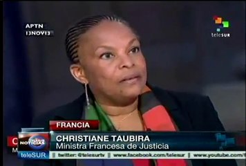 Francia demandará a una revista por comparar a ministra con un mono