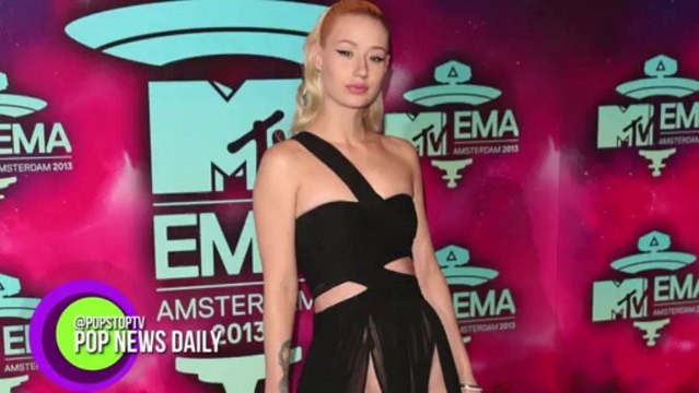 Did Iggy Azalea Have A Wardrobe Malfunction at the 2013 MTV EMAs!