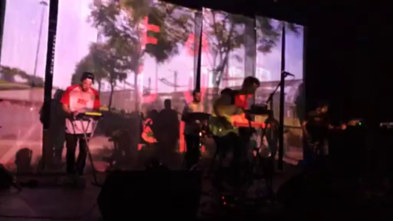 FAUVE Haut les coeurs Live @ Les Zeclectiques