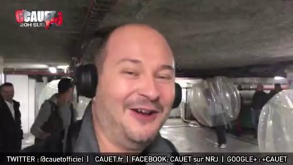 Les filles se font défoncer au bubble football !