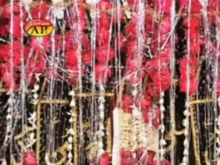 Lo aaj sajata (Ghulaman e hur)