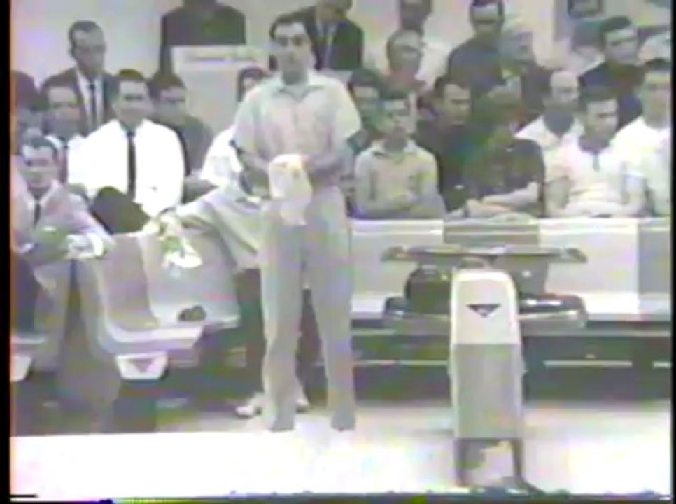 Championship Bowling (1966) -  Harry Smith vs Nelson Burton Jr.