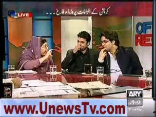kashif abbasi and others laughing at funny question of qwp