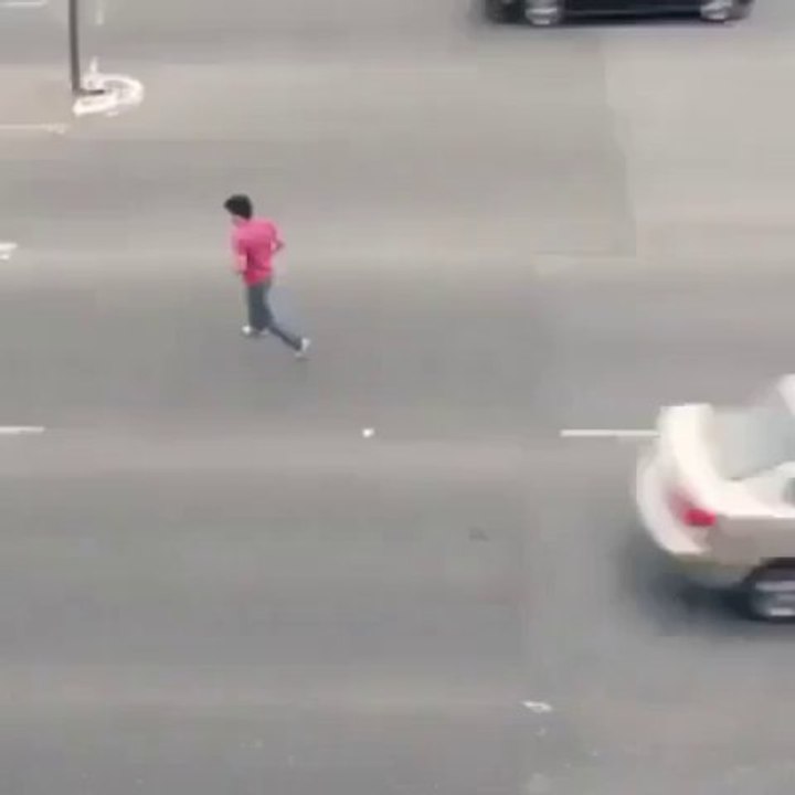 Amazing Guy Crossing the Road