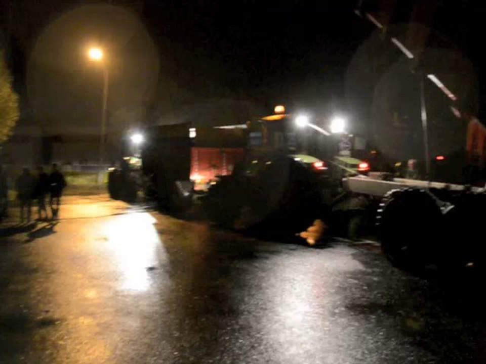 Les producteurs laitiers déversent du lisier sur le site de Danone Bailleul