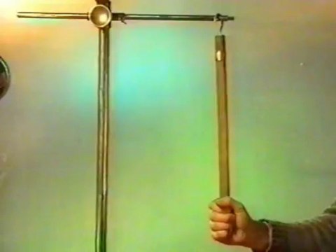 Изменение поперечного сечения образца