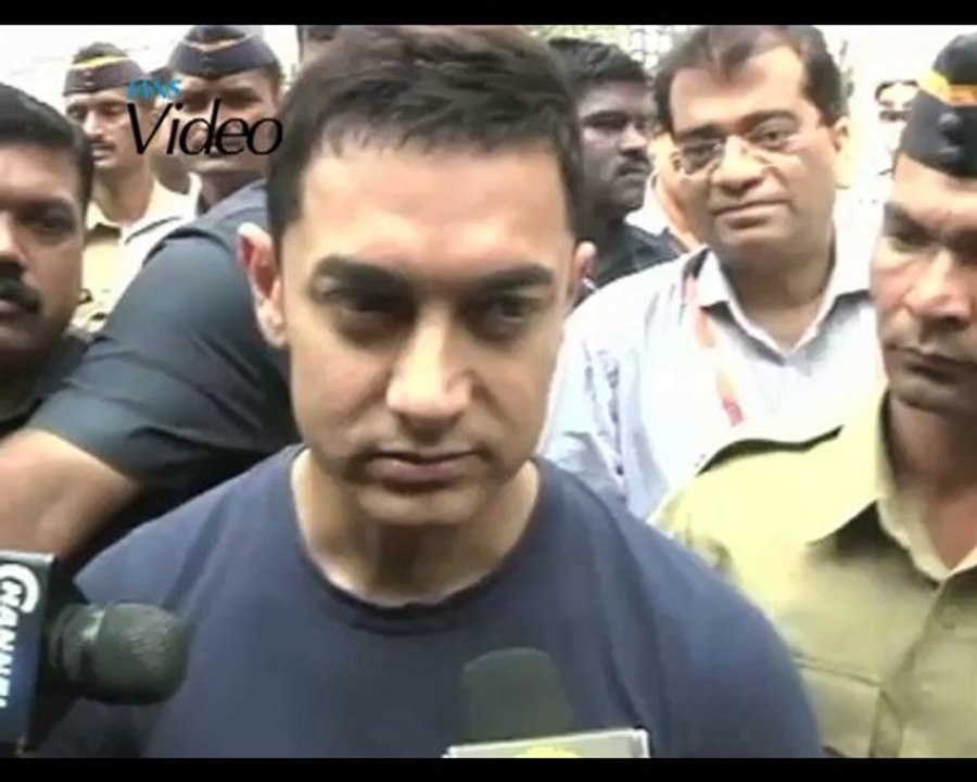 Aamir Khan reaction on Sachin wicket in last Test