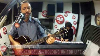 Broken Bells - Holding On For Life - Session Acoustique OÜI FM