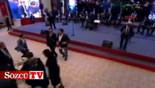 İbrahim Tatlıses sevenlerini üzdü