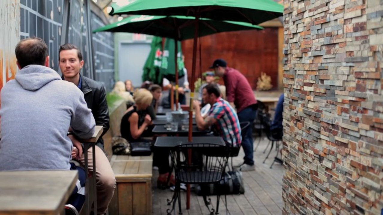 Czehoski - Queen West Restaurant in Toronto