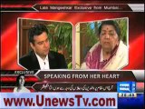Lata Mangeshkar Naat Parhte Huwe