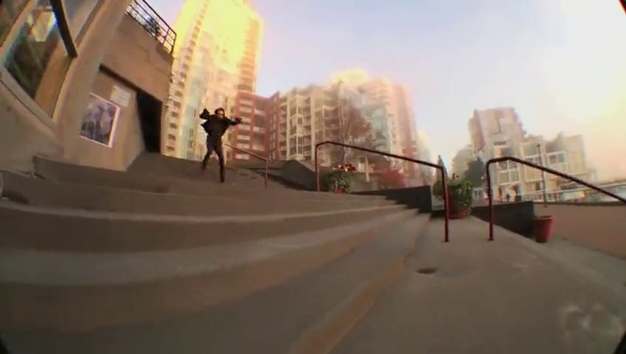 ROLLERBLADING MAN - Le RIDER du futur!