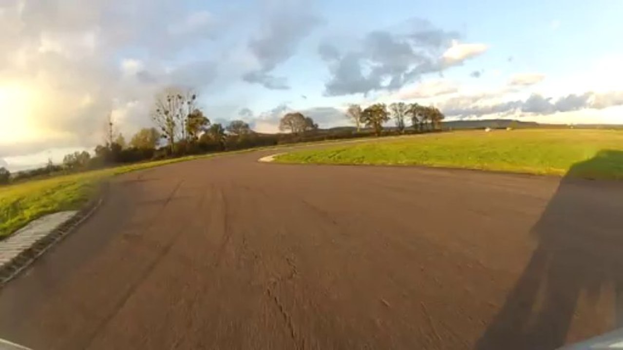 Pouily en auxois10/11/13 (  Dernière vidéo  )