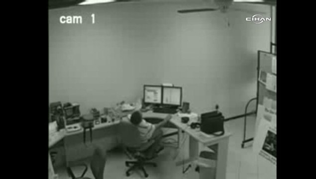 Rusya'da uyuyan personel tıklama rekoru kırıyor