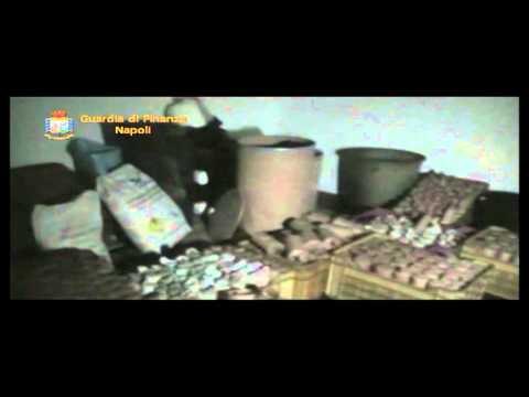 Ottaviano (NA) - Sequestrata fabbrica clandestina di botti killer (15.11.13)