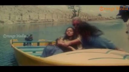 Bavalu Sayya Movie -Heroine saved by foreigners