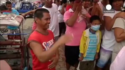 Filippine, corsa all'accaparramento degli aiuti