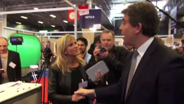 Montebourg stand MIF TV à MIF EXPO