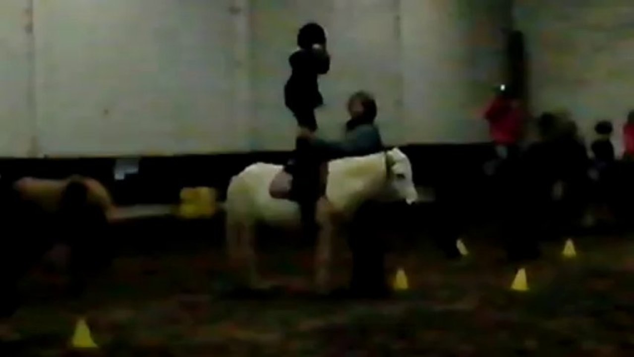 VID_20131107_180203