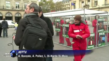 Marion Cotillard ‘presa’ por ativistas do Greenpeace