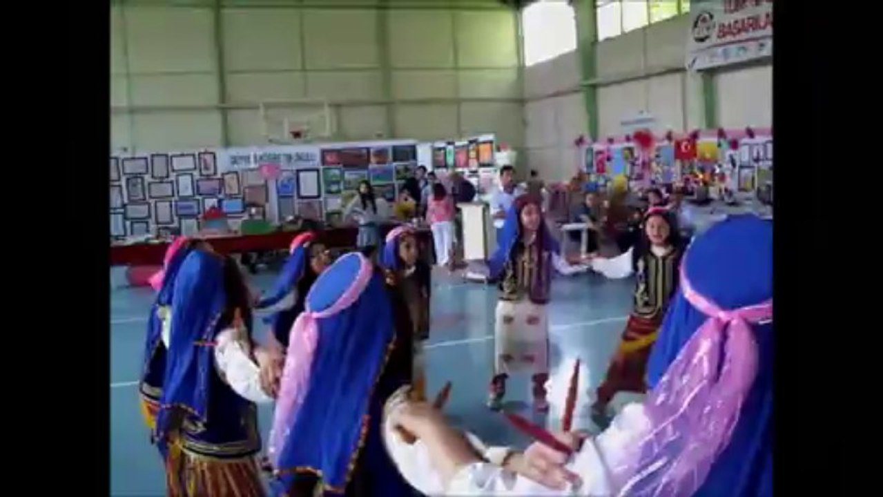 Geyve İlk-ortaokulu halk oyunları ekibi-Geyve Yöresi oyunları