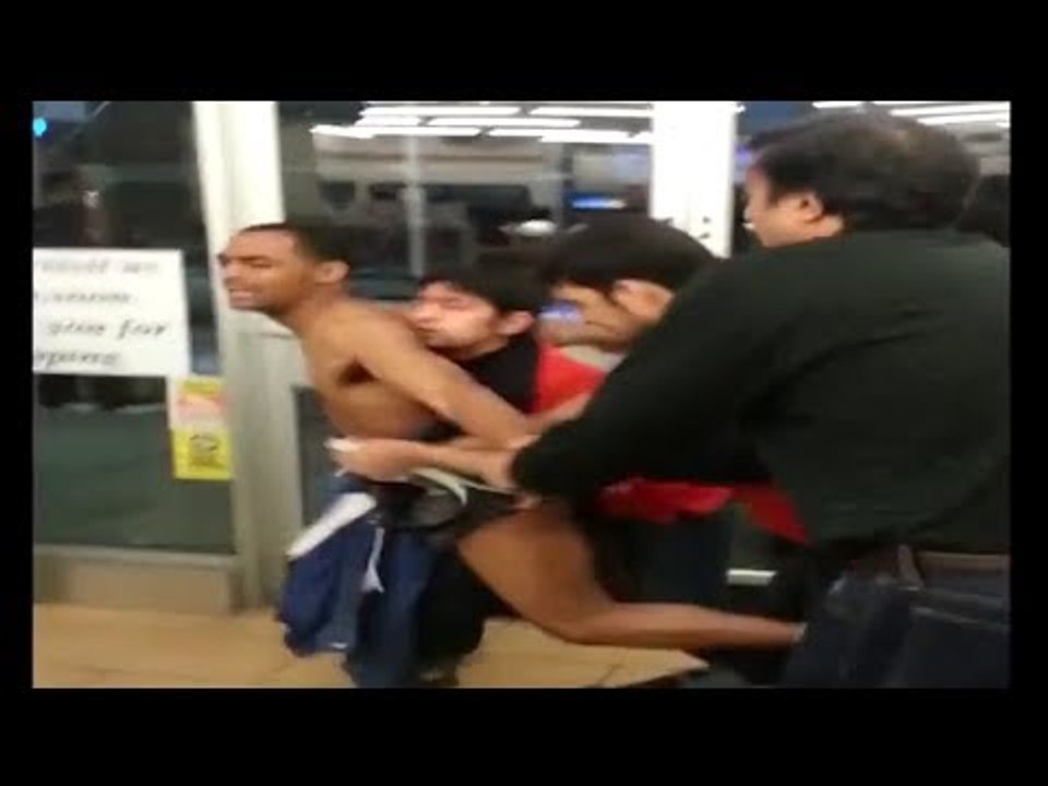 David Golson sues 7-Eleven for stripping and biting him for stealing Snickers