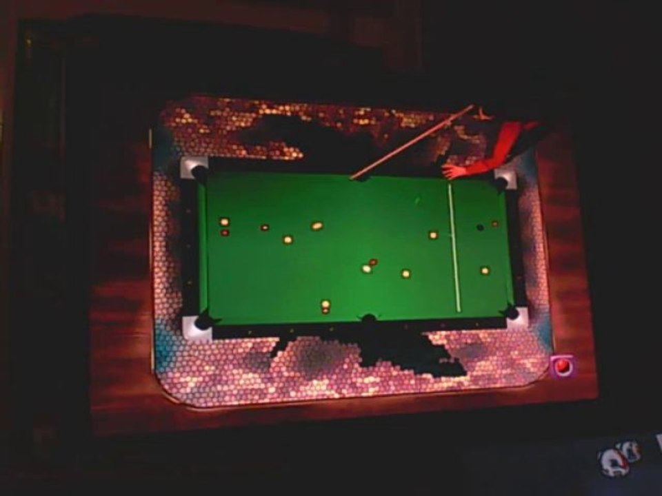 Petite démonstration de billard : Massé, Jump après contact, petite bande, doublet