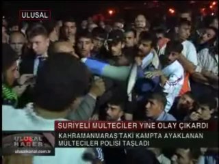 SURİYE' Lİ MÜLTECİLER POLİSİ TAŞLADI