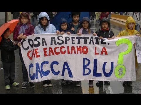 Napoli - #Fiumeinpiena, 70mila in corteo per dire Stop al Biocidio (16.11.13)