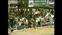 16 Year Old Shahid Afridi hits 11 Sixes in a match