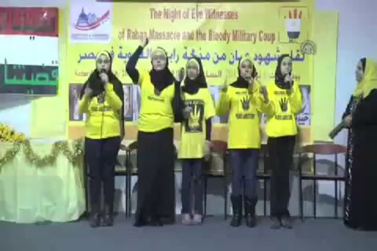 Darbeyi tiyatro oyunuyla protesto ettiler