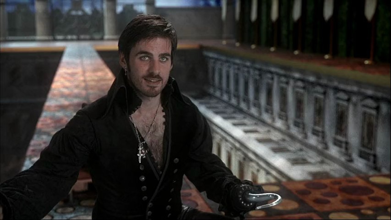 Once Upon a Time: Le Capitaine Crochet (Colin O'Donoghue) à la merci de la Reine de coeur (Barbara Hershey) - Saison 2 épisode 9