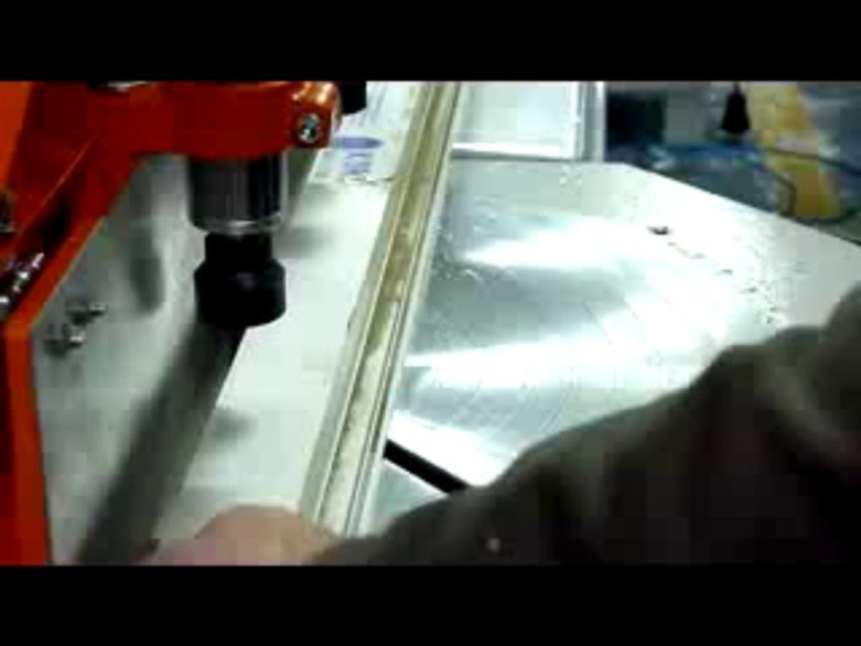 Aluminium cutting machine