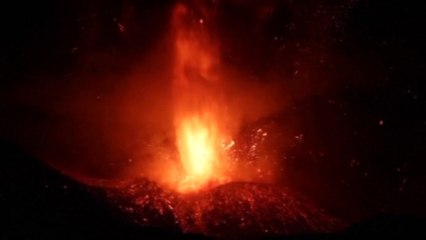 Natural fireworks display as Italy's Mount Etna erupts