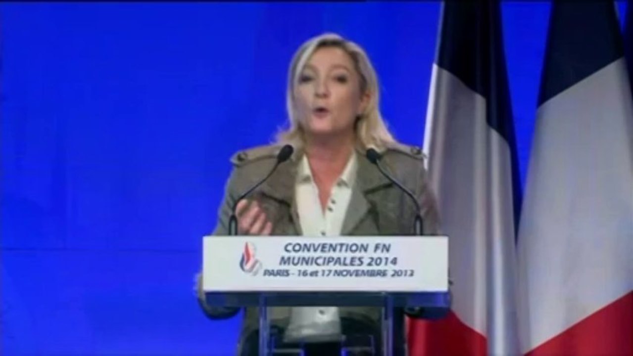 Marine Le Pen exhorte Hollande à dissoudre l'Assemblée